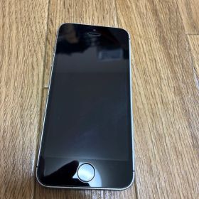 美品バッテリー87%ありiPhone SE 32GB スペースグレー