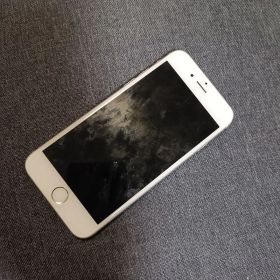 Apple iPhone6 本体 シルバー