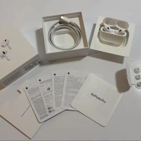 Apple純正 AirPods Pro2（第2世代・Lightning充電）