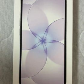 【美品】iPhone 17e 256GB ホワイト 2026年6月購入