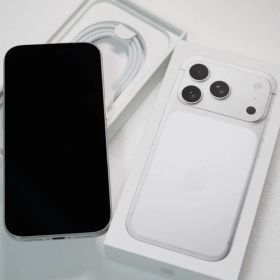 Apple iPhone 17 Pro本体 シルバー 256GB
