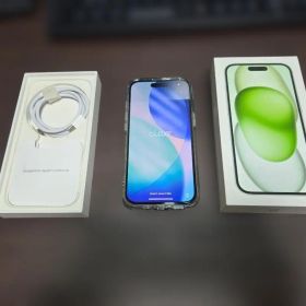Apple iPhone 15 グリーン 本体