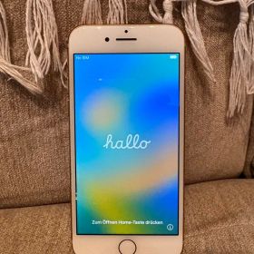Apple iPhone 8 ゴールド 本体