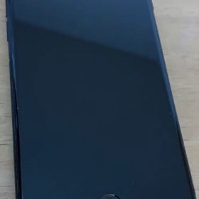 iPhone SE 第3世代 64GB