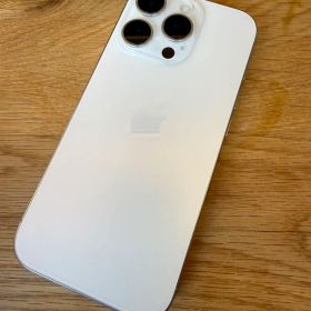シャッター音なし iPhone16Pro 128GB ホワイト