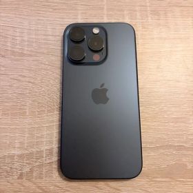 Apple iPhone 15 Pro 本体