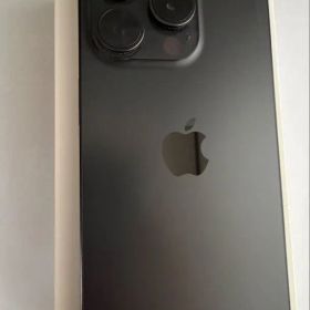 iPhone 15 Pro 本体 ブラックチタニウム 128G 新品同様