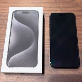 Apple iPhone 15 Pro 本体