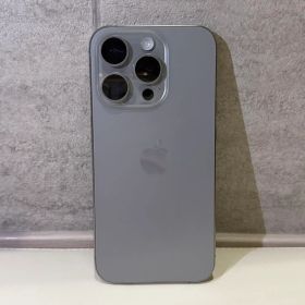 Apple iPhone 15 Pro 本体