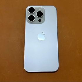 Apple iPhone 15 Pro 本体 ホワイト 128GB