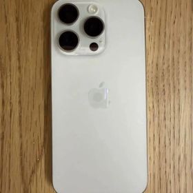 iPhone 15 Pro 本体 256GB