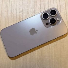 【美品】iPhone15 Pro 512GB ナチュラルチタニウム SIMフリー