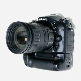 ☆撮影数220回以下☆Nikon D7200ボディVRズームEDレンズフルセット