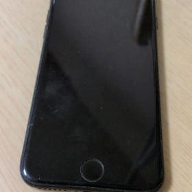 Apple iPhone 7 ブラック 本体電源は付きません