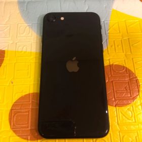 美品Apple iPhone SE 64GB 本体 ブラック