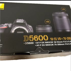 Nikon D5600 本体と箱のみ
