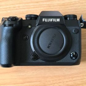 FUJIFILM X-H1本体 (シャッター数2180回)