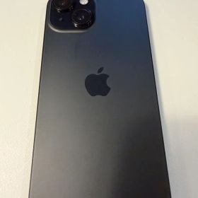 Apple iPhone 15 256GB バッテリー84% ブラック