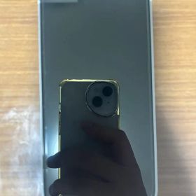 Apple iPhone 15 本体 ホワイト