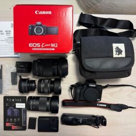 初心者向けミラーレス一眼Canon EOS Kiss M2 レンズ4本、三脚付き