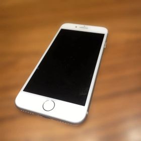 Apple iPhone 8 本体 ホワイト64G