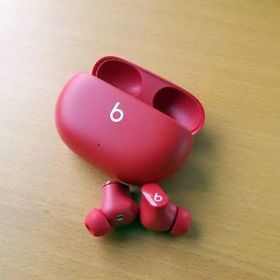 Beats Studio Buds 中古 4,200円 | ネット最安値の価格比較 プライスランク