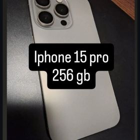 Apple iPhone 15 Pro 256GB 本体