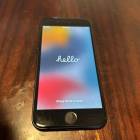 Apple iPhone 7 本体 ブラック