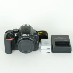 [良品 | シャッター数82,200回｜バッテリー2個付] Nikon D5600 [ボディ] | Nikon Fマウント