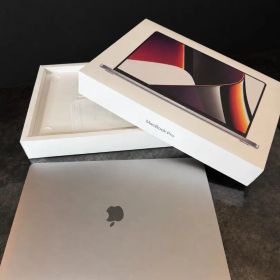 Apple MacBook Pro 本体