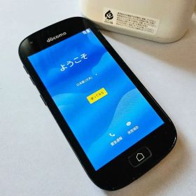 らくらくスマートフォン me F-03K ブラック 充電台付 初期化済