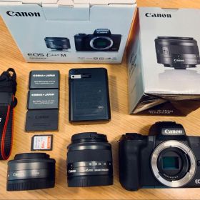 【極上品】Canon EOS Kiss M ダブルレンズ