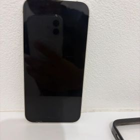 Apple iPhone 13 本体 ホワイト