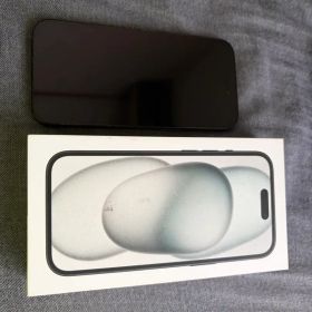 Apple iPhone 15 本体 ブラック
