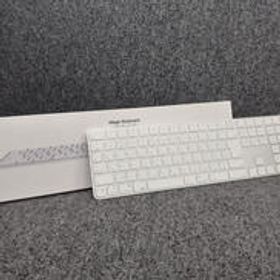 MAGIC KEYBOARD MK2C3J/A APPLE