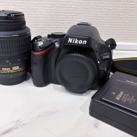 Nikon D5100＋レンズ＋バッテリー【不良箇所あり】