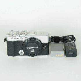 [美品 | シャッター数3,820回] OLYMPUS PEN E-P7 [ボディ シルバー] | マイクロフォーサーズマウント