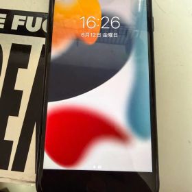 Apple iPhone 7 256GB ブラック 本体