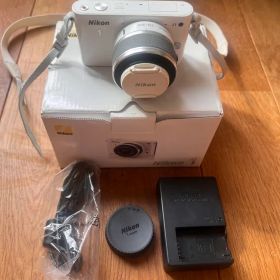 Nikon 1 J1 ホワイト 本体 レンズキット