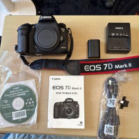 Canon EOS 7D Mark II デジタル一眼レフ 本体