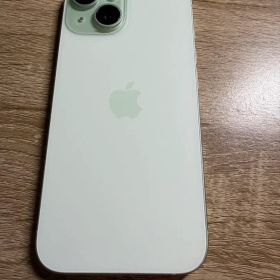 iPhone 15 128GB 本体
