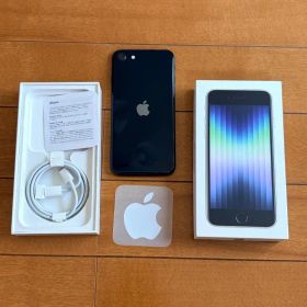 Apple iPhone SE 第3世代 64GB ミッドナイト 本体 87%