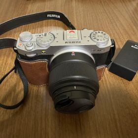FUJIFILM X-M5 ミラーレス一眼カメラ ダブルレンズ、フラッシュ付き