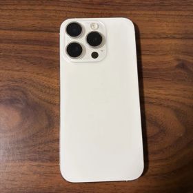 Apple iPhone 15 Pro 本体 ホワイト