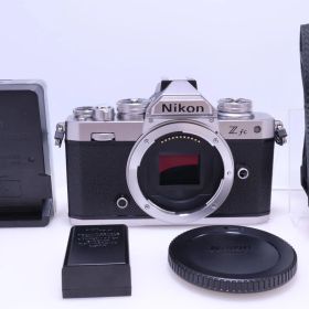 【1,938回 ほぼ新品】Nikon Z fc ボディ Zfc シルバー ミラーレス一眼カメラ