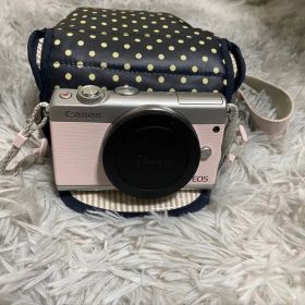 【美品】Canon EOS M100・リミテッドピンク