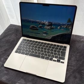 MacBook Air M2 13インチ スターライト