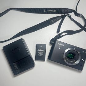 【動作確認済】Nikon 1 J1 本体 充電器セット ブラック 黒