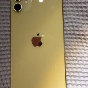 iPhone 11 イエロー 中古 12,000円 | ネット最安値の価格比較 プライス