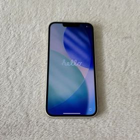 Apple iPhone13 本体 ホワイト SIMフリー